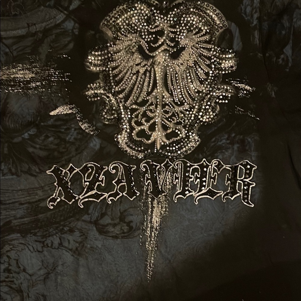 Ornate Black Short Sleeve Tee with Graphic Design - Picture 3 of 5